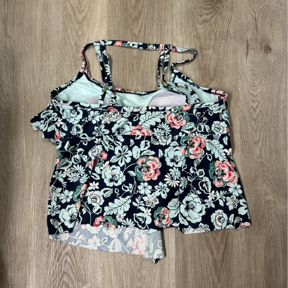 Surfside Blue Floral Tankini size 2X - Picture 3 of 5